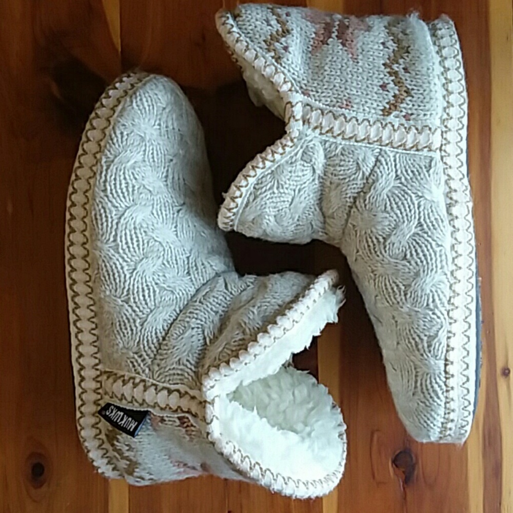 MukLuks Slippers